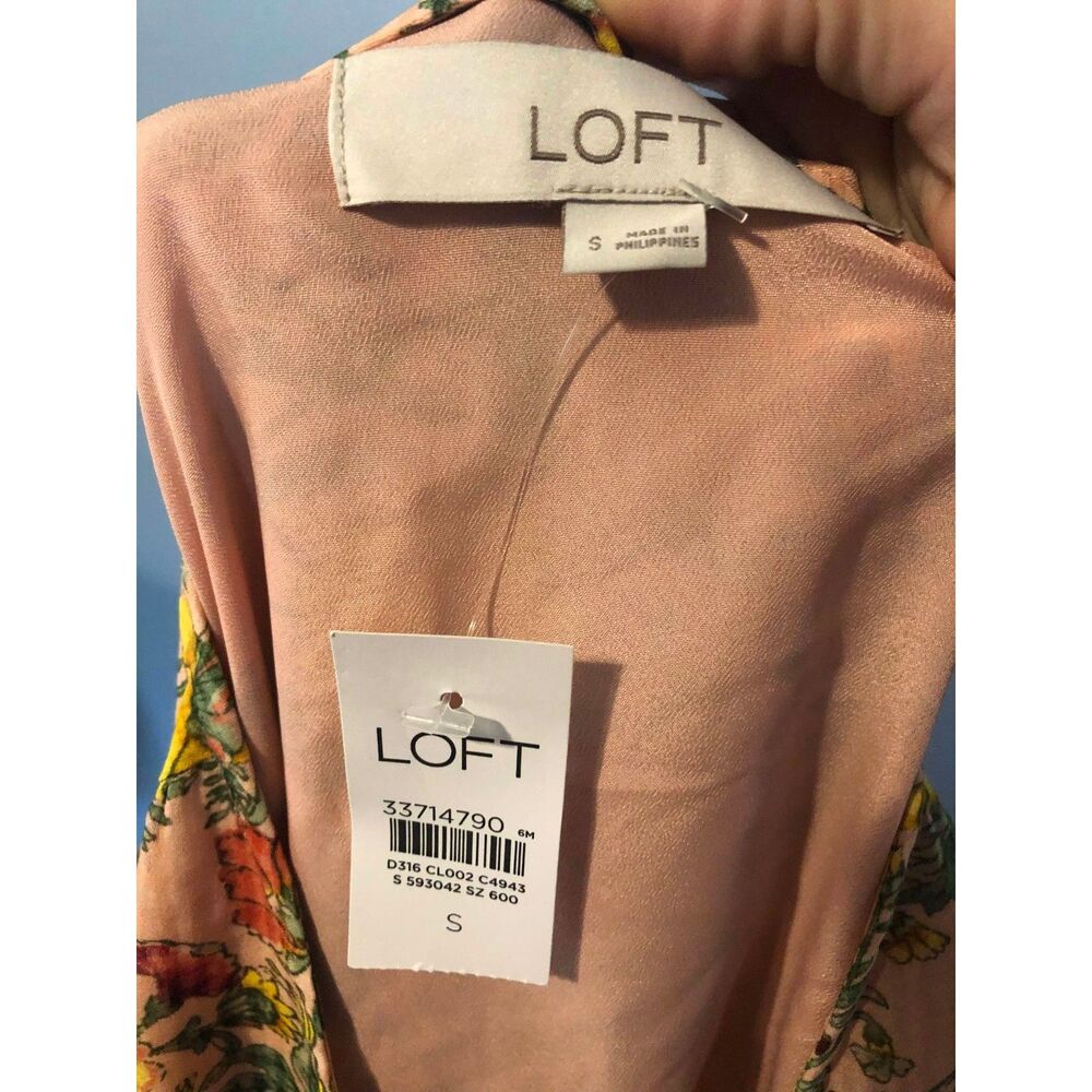 LOFT Garden Flounce Wrap Longsleeve Floral Dress, NWT, size S - Picture 3 of 5